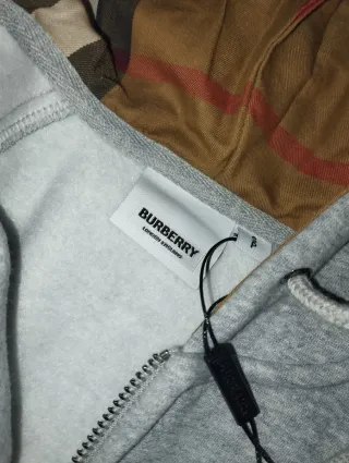 Sudadera Burberry Gris con Capucha