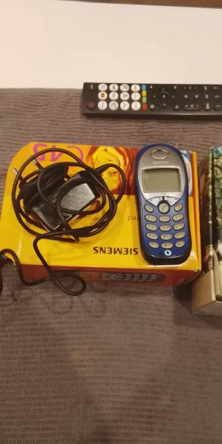 Varios teléfonos todos 40 nose si funcionan bien