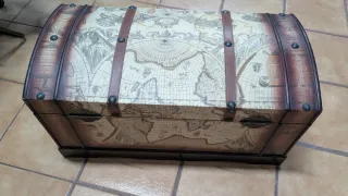 Baúl decorativo mapa del mundo