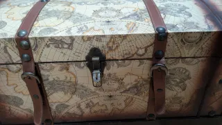 Baúl decorativo mapa del mundo