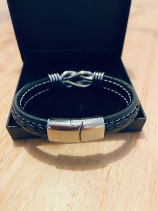 Pulsera Cuero Trenzado Nudo Plata ( Nueva )