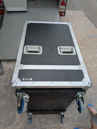 Flight Case 2 x 15''