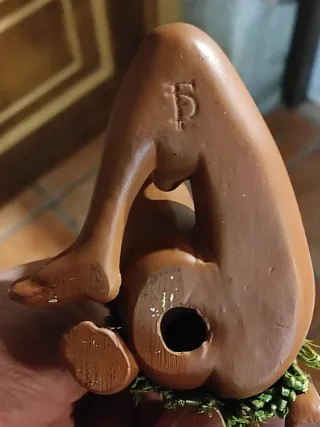 Figura Hula Chica Porcelana 15.5cm x 12 cm base