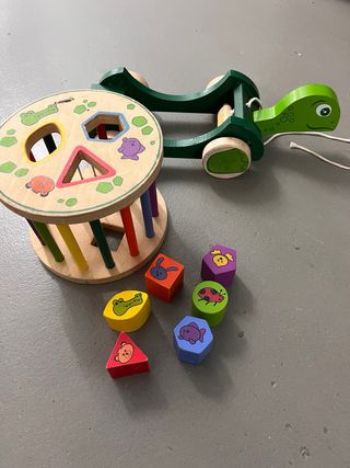 Tortuga de madera para arrastrar