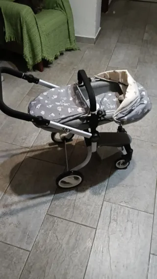 Cochecito de bebé de juguete SKY