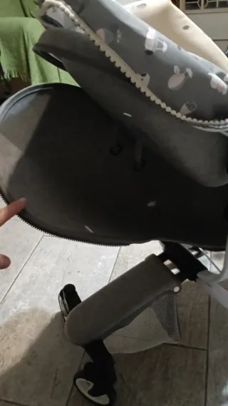 Cochecito de bebé de juguete SKY