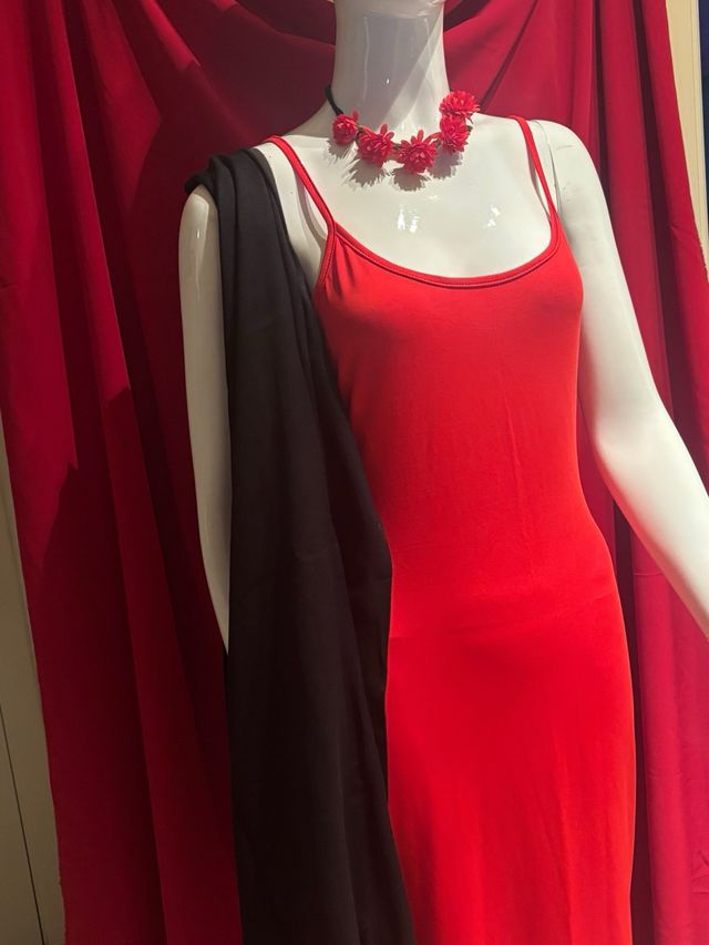 Vestido rojo corte sirena talla única