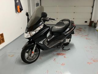 Piaggio X8-250cc Scooter
