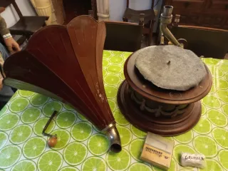 Gramófono Princ. S.XX para restaurar