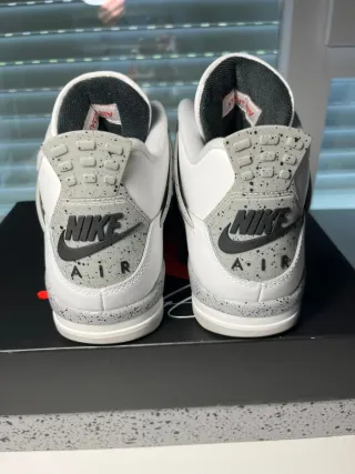 Air Jordan 4 Retro Blanco Gris
