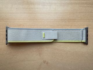 Apple Watch ULTRA 49mm Yellow/Beige Trail Loop M/L