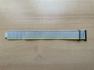 Apple Watch ULTRA 49mm Yellow/Beige Trail Loop M/L