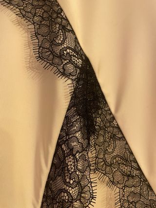 Falda Zara Lencera Viral Blanca y Negra