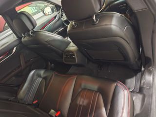 Precioso Maserati Ghibli S Q4 3.0 V6 con 460cv