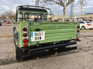 Land Rover Defender 2001