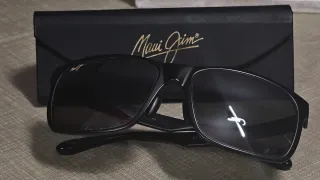 Gafas Maui Jim Negras y Grises