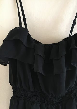 Top blusa HM negra de tirantes y volantes, S