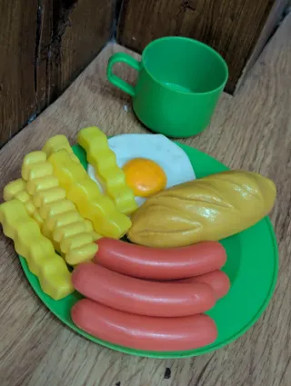 Bolsa de cocina y comida de juguete