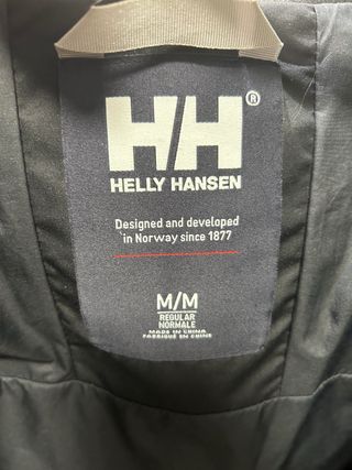 Chaqueta Helly Hansen acolchada negra