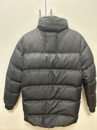 Chaqueta Helly Hansen acolchada negra