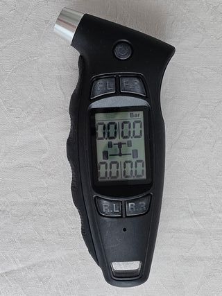 MANÓMETRO DIGITAL PORTÁTIL PARA NEUMÁTICOS