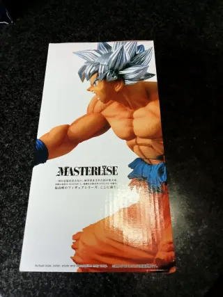 Figura Son Goku (ultra instinct) Masterlise Bandai