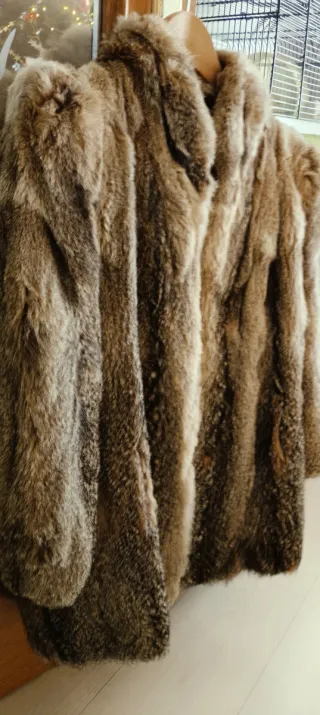 Chaquetón de piel de zorro marrón