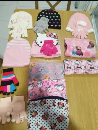 Gorros, bufandas y guantes infantiles
