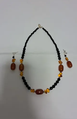 Conjunto collar y pendientes