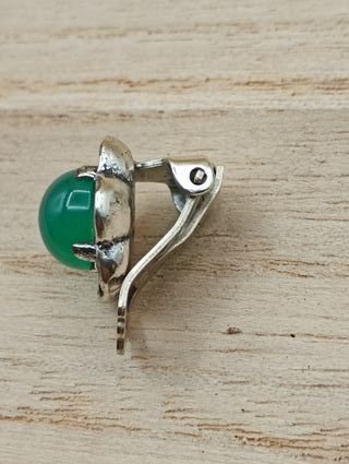 Pendientes de clip de plata con ónix verde