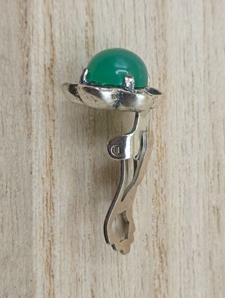 Pendientes de clip de plata con ónix verde