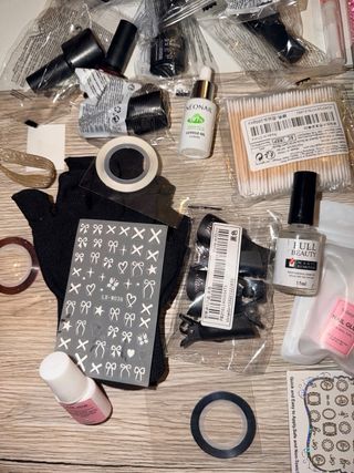 Set de manicura semipermanente o tips