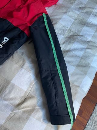 Anorak DC Shoes Rojo y Negro