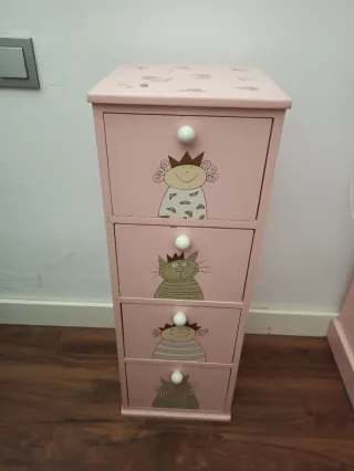 Mesa y Sillas Infantiles Rosa