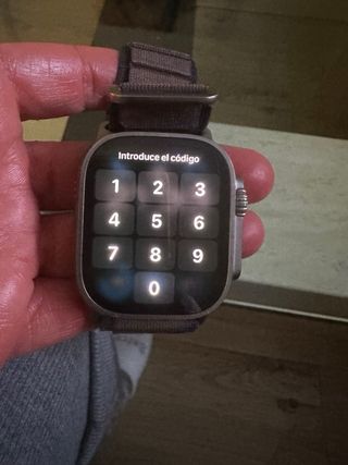 Apple Watch Ultra 49mm GPS + Cellular Titanio