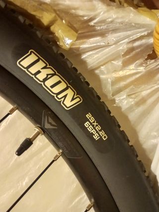 2 Maxxis Ikon 29x2.20 Negro Aro Rígido