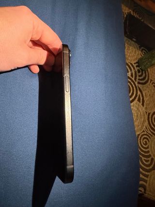 iPhone 15 Gris 82% Batería