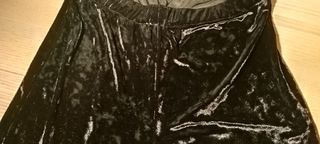 Pantalón negro terciopelo El Corte Inglés