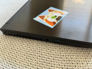 Portátil Gaming MSI + iPhone SE 3a generación 2022