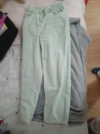 Pantalón verde Mango