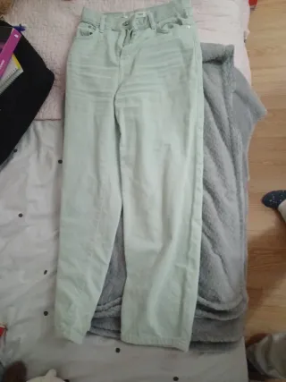 Pantalón verde Mango