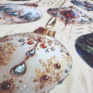 Caja organizadora de madera con adornos