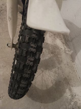 Bicicleta Infantil Cars Rayo McQueen Roja