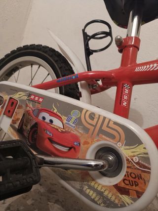 Bicicleta Infantil Cars Rayo McQueen Roja