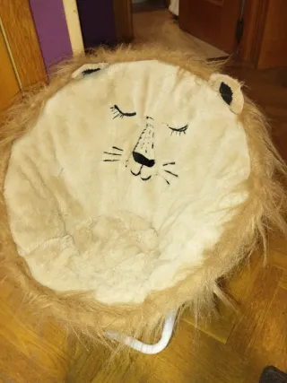 Silla infantil de león