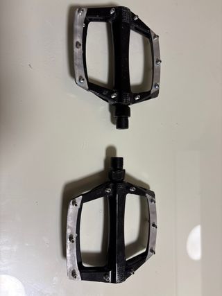 Pedales ONOFF CLAW V2