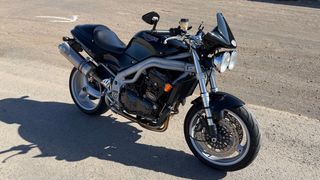Triumph Speed Triple 955i Negra