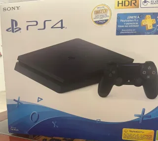Consola PS4 Slim Negra
