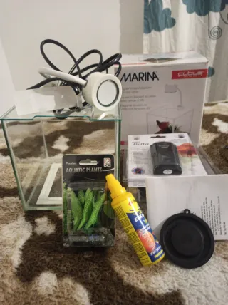 Acuario Marina Cubus Betta LED