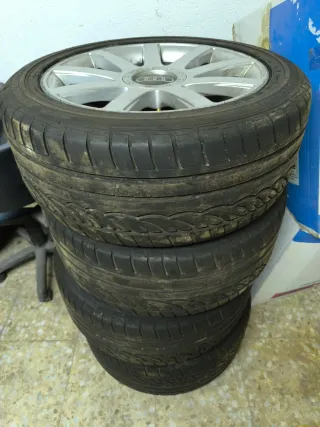 Llantas Audi con cubierta de 18 pulgadas